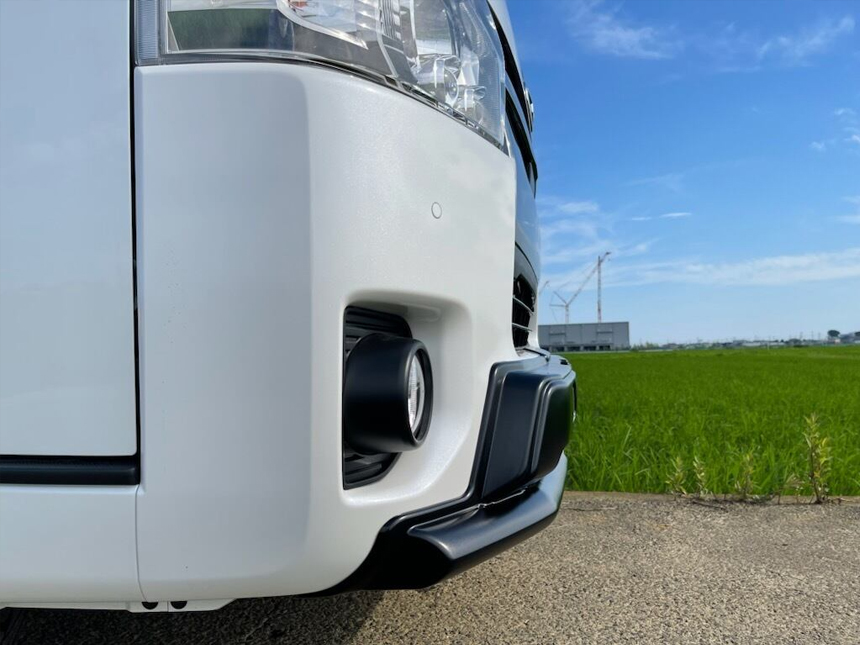 ハイエース 4型～現行モデル 標準ボディー用 MONOBOX フロントバンパープロテクター（LEDマーカーランプ付）