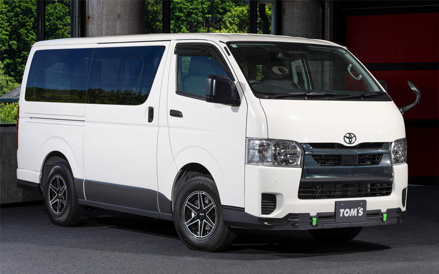 ハイエース 4型～現行モデル 標準ボディー用 TOM’s フロントスポイラー