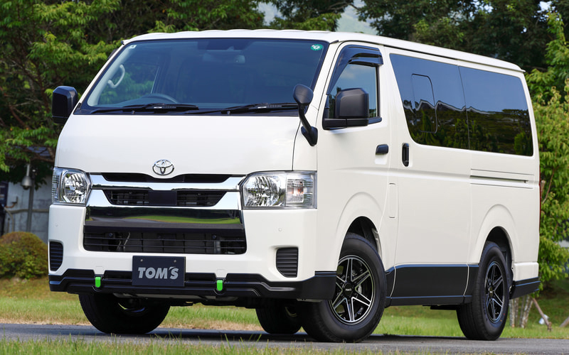 ハイエース 4型～現行モデル 標準ボディー用 TOM’s スタイリングパーツセット