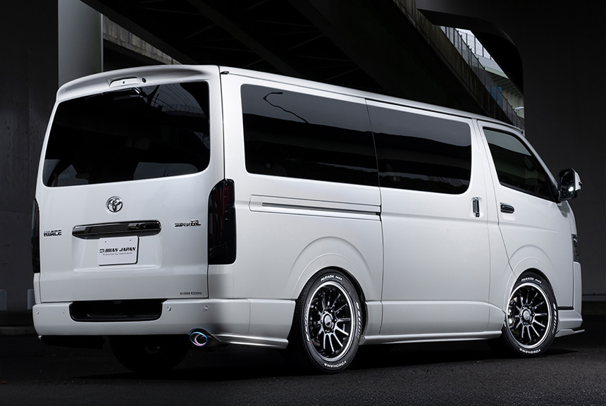 ハイエース  KB RACING S-12 18インチホイール＆タイヤセット