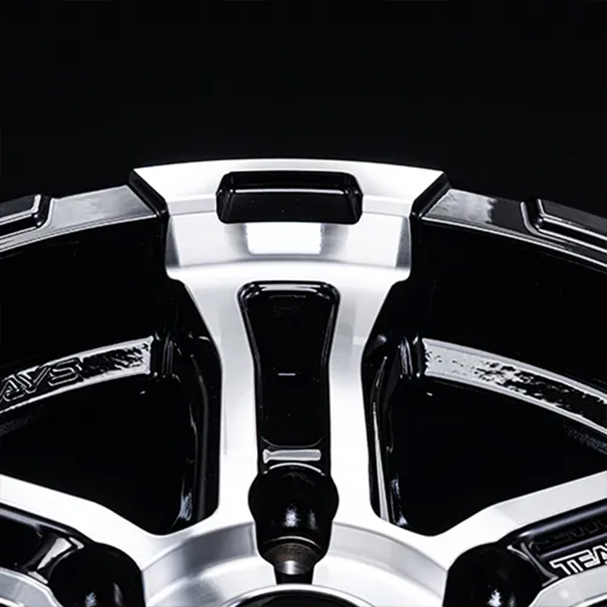 ハイエース レイズ チームデイトナ FDX-SG 17インチホイール＆タイヤセット