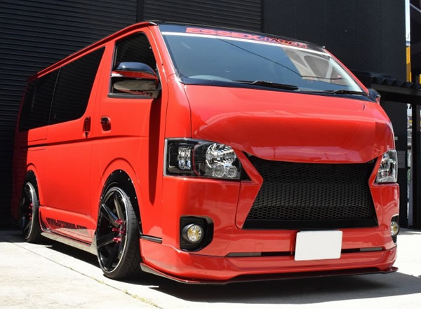 ハイエース用 ESSEX クワトロ フロントグリル