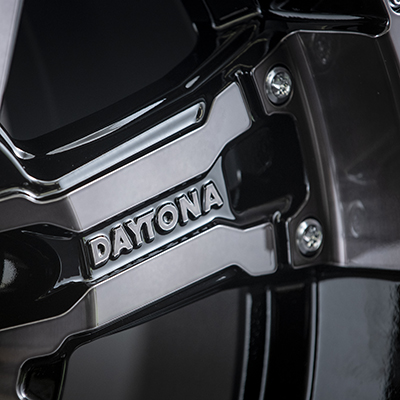 ハイエース用 デイトナFDX Collection 17インチホイール&タイヤセット