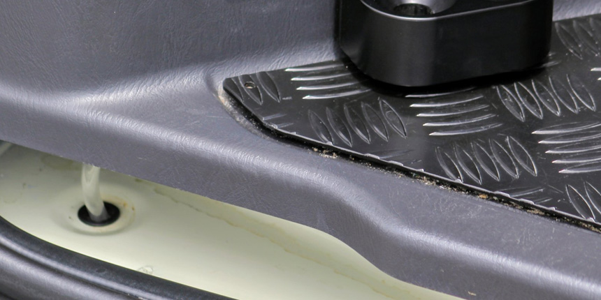 ハイエース専用 傘立て(排水機能付き)