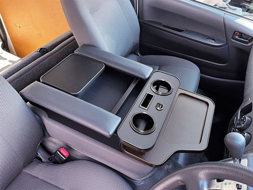 ハイエース　DX専用　フロントセンタードリンクホルダーV2(USB充電付)