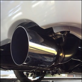 ハイエース ガソリン車用 HKS×TRAVOIS マフラー